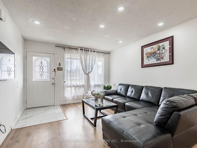 2645 Treviso Crt, House detached with 3 bedrooms, 3 bathrooms and 4 parking in Mississauga ON | Image 30