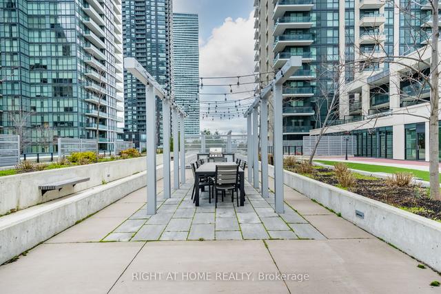 2207 - 4085 Parkside Village Dr, Condo with 2 bedrooms, 2 bathrooms and 1 parking in Mississauga ON | Image 26