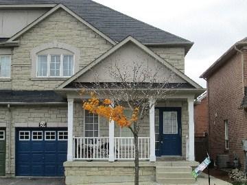 69 Saintsbury Cres, House semidetached with 4 bedrooms, 3 bathrooms and 2 parking in Brampton ON | Image 1
