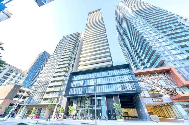 2306 - 28 Wellesley St, Condo with 1 bedrooms, 1 bathrooms and 0 parking in Toronto ON | Image 1