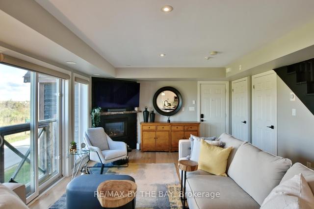 22 Joseph Tr, Townhouse with 2 bedrooms, 2 bathrooms and 2 parking in Collingwood ON | Image 6