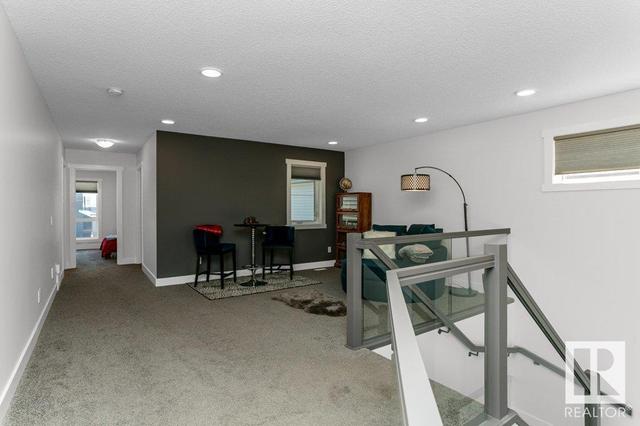 2732 202 St Nw, House detached with 3 bedrooms, 3 bathrooms and 4 parking in Edmonton AB | Image 34