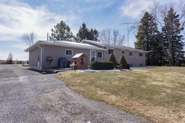 1059 Woodville Rd, House detached with 3 bedrooms, 1 bathrooms and 11 parking in Kawartha Lakes ON | Image 23