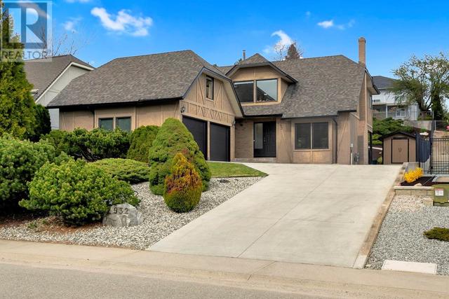 932 Monashee Place, House detached with 3 bedrooms, 2 bathrooms and 5 parking in Kelowna BC | Image 3