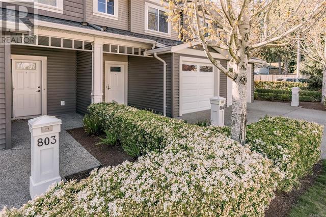 804 - 1675 Crescent View Dr, House attached with 3 bedrooms, 3 bathrooms and 2 parking in Nanaimo BC | Image 3