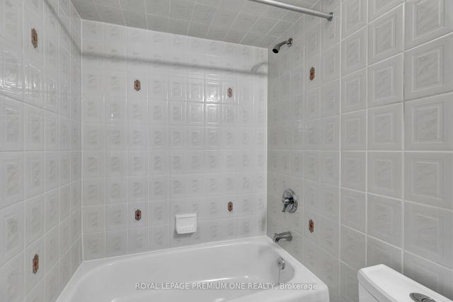 129 Sunset Rdge, House detached with 3 bedrooms, 3 bathrooms and 4 parking in Vaughan ON | Image 11