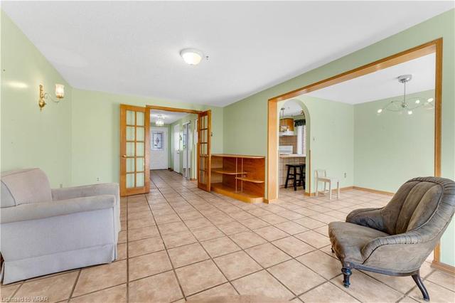12 Rodgers Rd Road, House detached with 4 bedrooms, 2 bathrooms and 3 parking in Guelph ON | Image 36
