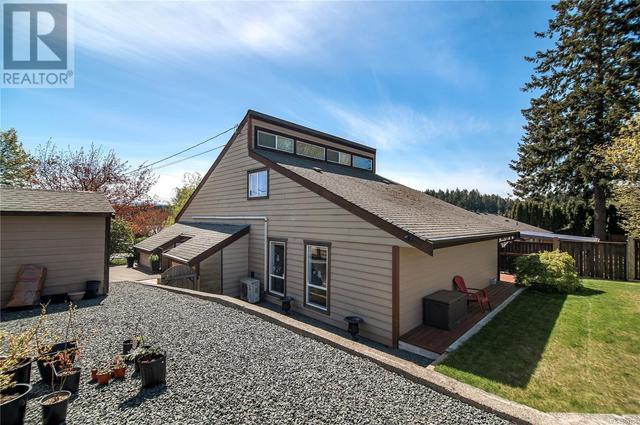 712 Eland Dr, House detached with 4 bedrooms, 3 bathrooms and 4 parking in Campbell River BC | Image 34