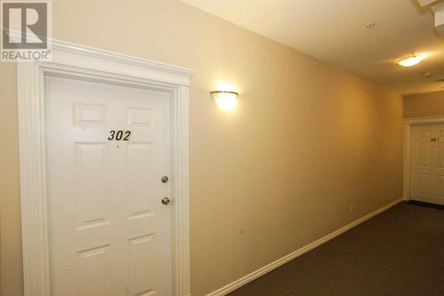 302, - 1905 Centre Street Nw, Condo with 1 bedrooms, 1 bathrooms and 1 parking in Calgary AB | Image 5