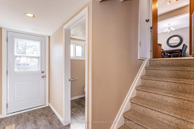 11 Monterey Cres, House detached with 3 bedrooms, 2 bathrooms and 5 parking in London ON | Image 7
