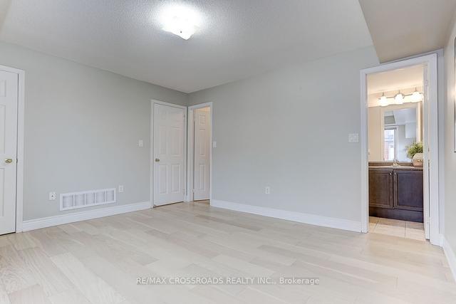 2199 Bur Oak Ave, Townhouse with 2 bedrooms, 3 bathrooms and 2 parking in Markham ON | Image 18