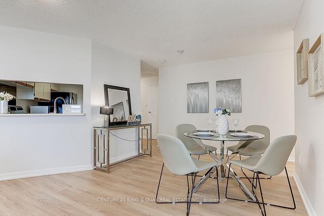 1521 - 77 Maitland Pl, Condo with 2 bedrooms, 2 bathrooms and 1 parking in Toronto ON | Image 3