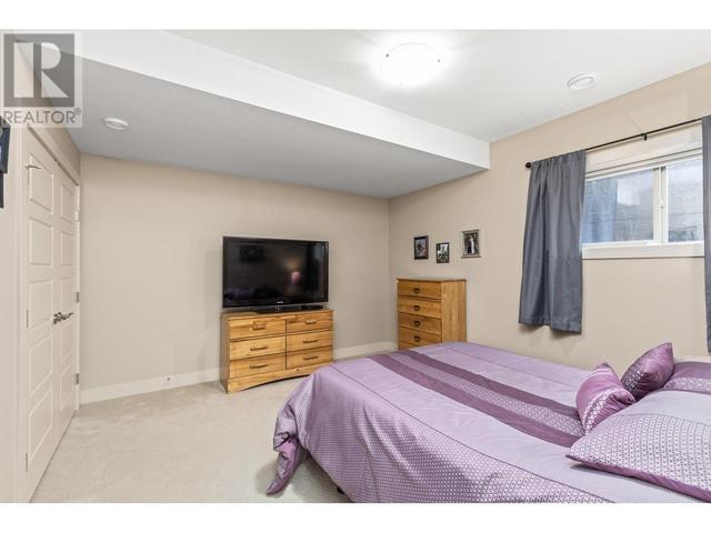 753 Kuipers Crescent, House detached with 3 bedrooms, 2 bathrooms and 2 parking in Kelowna BC | Image 36