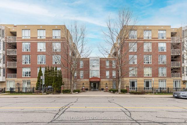 207 - 485 Rosewell Ave, Condo with 1 bedrooms, 1 bathrooms and 1 parking in Toronto ON | Image 2