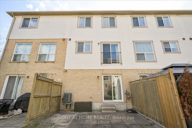 35 - 7284 Bellshire Gate, Townhouse with 3 bedrooms, 2 bathrooms and 2 parking in Mississauga ON | Image 32