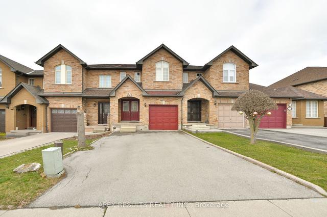 55 Townmansion Dr, House attached with 3 bedrooms, 3 bathrooms and 3 parking in Hamilton ON | Image 1