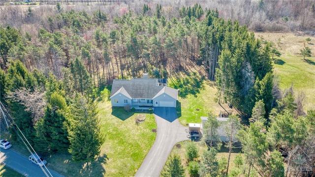 9 Trotters Lane, House detached with 3 bedrooms, 2 bathrooms and 8 parking in Rideau Lakes ON | Image 4