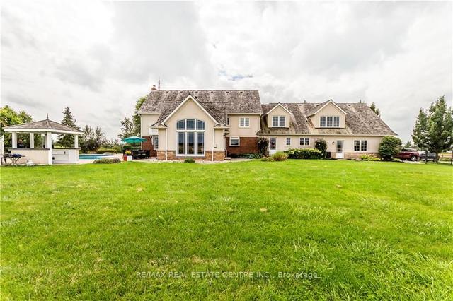 120 Binbrook Rd, House detached with 5 bedrooms, 3 bathrooms and 17 parking in Hamilton ON | Image 29