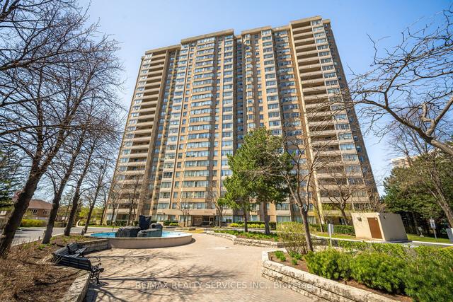 308 - 30 Malta Ave, Condo with 3 bedrooms, 2 bathrooms and 2 parking in Brampton ON | Image 1