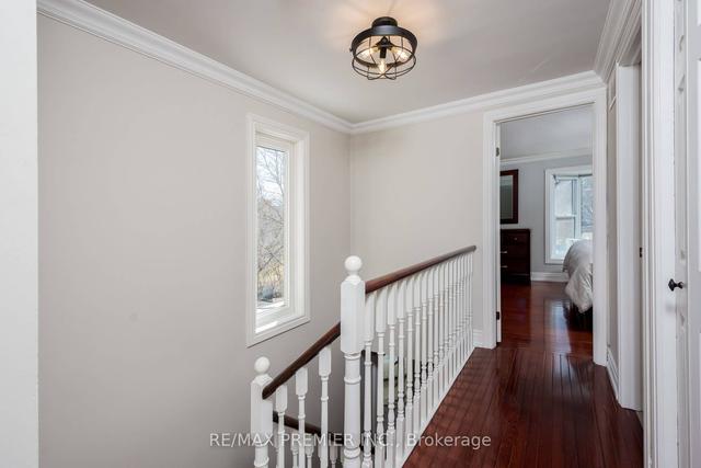 45 Park Dr, House detached with 4 bedrooms, 3 bathrooms and 4 parking in Vaughan ON | Image 10