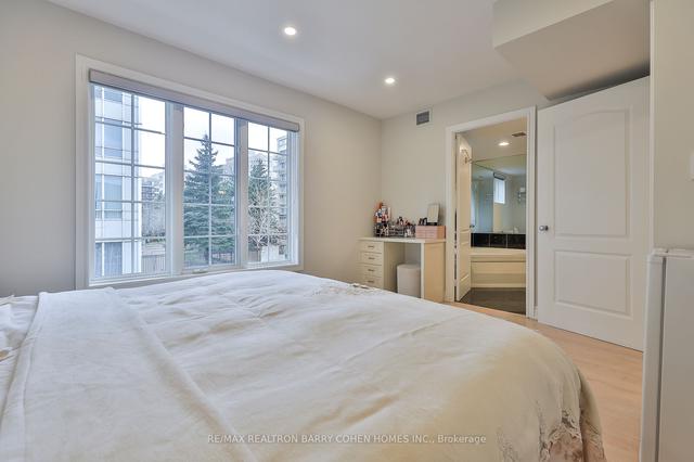 th 10 - 8 Rean Dr, Townhouse with 4 bedrooms, 4 bathrooms and 2 parking in Toronto ON | Image 21