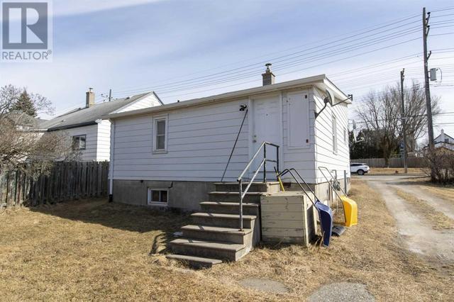 226 High St N, House detached with 4 bedrooms, 1 bathrooms and null parking in Thunder Bay ON | Image 27