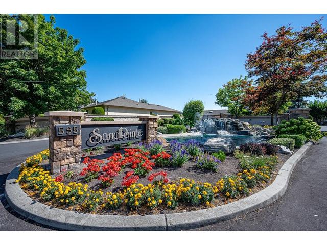 34 - 595 Yates Road, House detached with 2 bedrooms, 2 bathrooms and 2 parking in Kelowna BC | Image 2