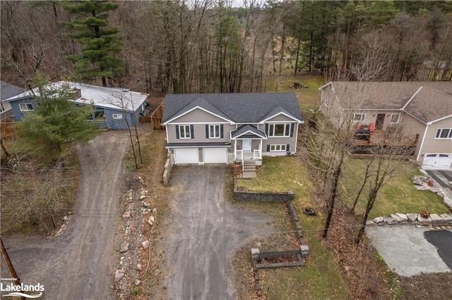 1050 Muskoka Road N, House detached with 3 bedrooms, 2 bathrooms and 6 parking in Gravenhurst ON | Image 18