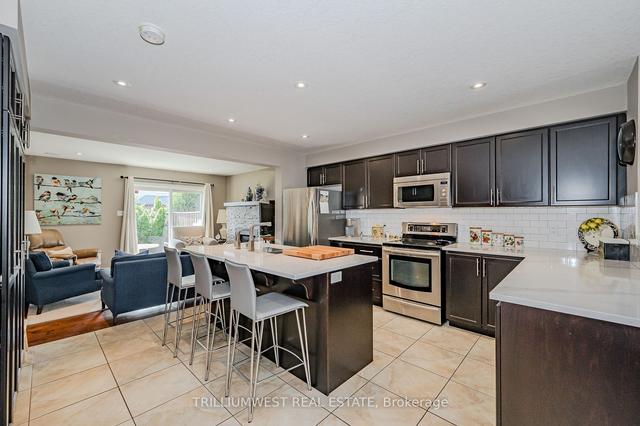 30 Katemore Dr, Townhouse with 2 bedrooms, 3 bathrooms and 2 parking in Guelph ON | Image 28