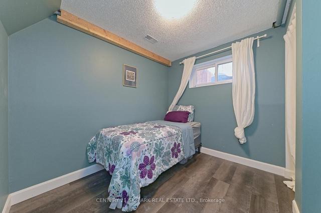 65 Roman Cres, House semidetached with 2 bedrooms, 3 bathrooms and 3 parking in Brantford ON | Image 20