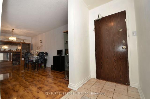 1407 - 25 Kensington Rd, Condo with 3 bedrooms, 2 bathrooms and 1 parking in Brampton ON | Image 21