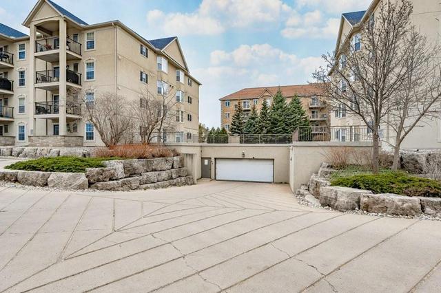 210 - 1451 Walker's Line, Condo with 2 bedrooms, 2 bathrooms and null parking in Burlington ON | Image 33