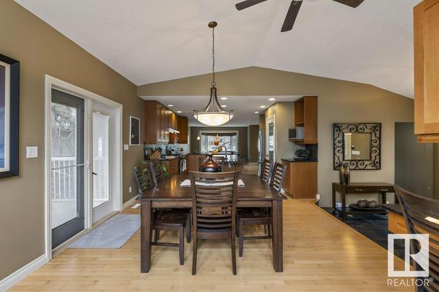 33 Grandora Cr, House detached with 2 bedrooms, 2 bathrooms and null parking in St. Albert AB | Image 14