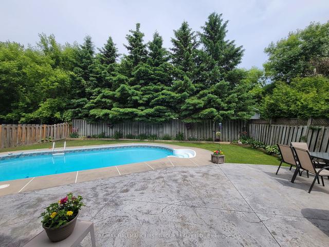 1864 Malden Cres, House detached with 4 bedrooms, 3 bathrooms and 4 parking in Pickering ON | Image 25
