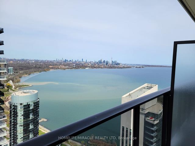 4902 - 70 Annie Craig Dr, Condo with 1 bedrooms, 2 bathrooms and 1 parking in Toronto ON | Image 25