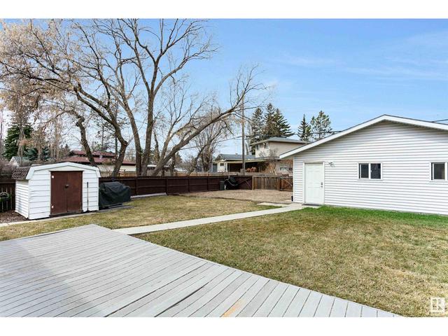 11430 Tower Rd Nw, House detached with 5 bedrooms, 2 bathrooms and 6 parking in Edmonton AB | Image 39