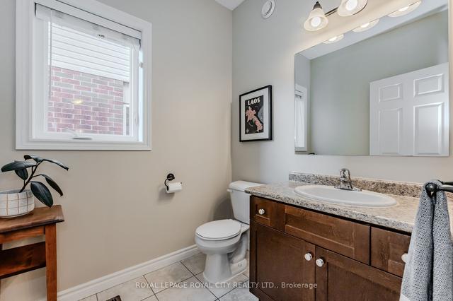 91 Norton Dr, House detached with 3 bedrooms, 4 bathrooms and 4 parking in Guelph ON | Image 5