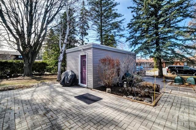 23 Banting Crescent, House detached with 3 bedrooms, 2 bathrooms and 4 parking in Ottawa ON | Image 27