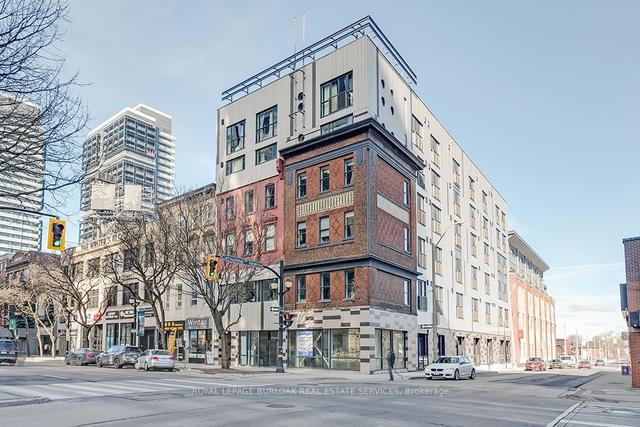308 - 121 King St E, Condo with 2 bedrooms, 1 bathrooms and 1 parking in Hamilton ON | Image 1