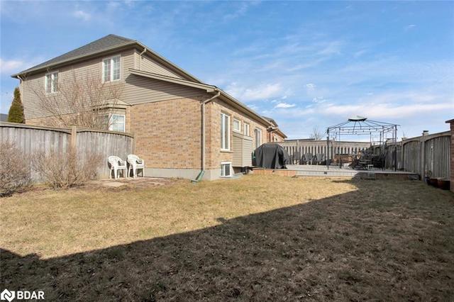 342 South Leaksdale Circle, House detached with 3 bedrooms, 3 bathrooms and 6 parking in London ON | Image 28