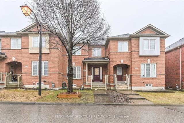 29 Staynor Cres, House attached with 3 bedrooms, 3 bathrooms and 3 parking in Markham ON | Image 1