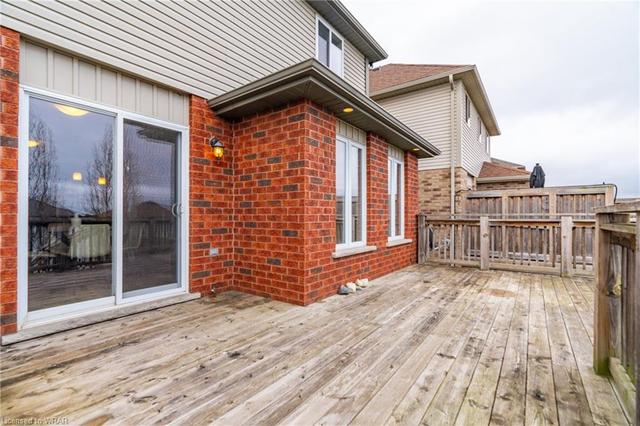 8 Oakes Crescent, House detached with 4 bedrooms, 3 bathrooms and 3 parking in Guelph ON | Image 35