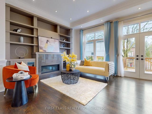 504 Broadway Ave, House detached with 4 bedrooms, 5 bathrooms and 6 parking in Toronto ON | Image 5