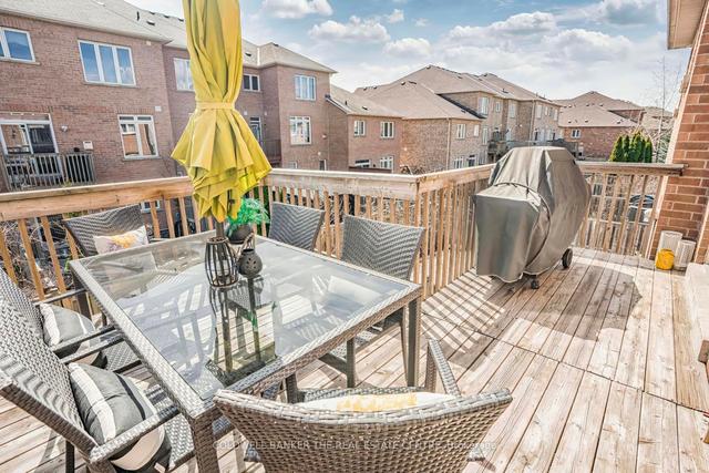 81 Littleriver Crt, House attached with 3 bedrooms, 4 bathrooms and 3 parking in Vaughan ON | Image 20