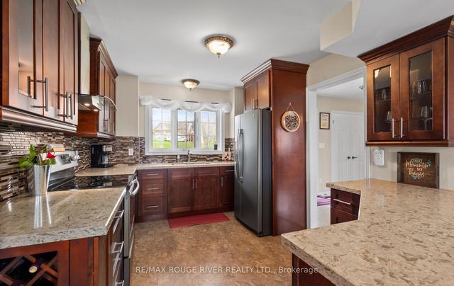 4402 Hill St, House detached with 3 bedrooms, 3 bathrooms and 9 parking in Clarington ON | Image 5