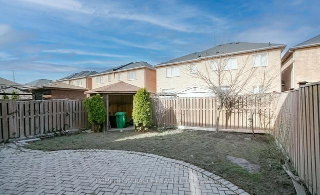 5 Percy Gate, House detached with 3 bedrooms, 4 bathrooms and 3 parking in Brampton ON | Image 32