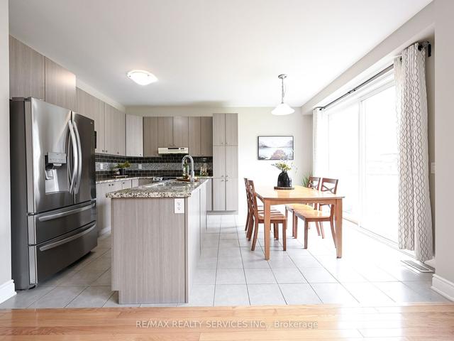 24 Bear Run Rd, House detached with 4 bedrooms, 3 bathrooms and 6 parking in Brampton ON | Image 5