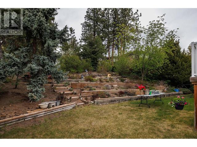 2178 Shannon Way, House detached with 3 bedrooms, 2 bathrooms and 4 parking in West Kelowna BC | Image 34
