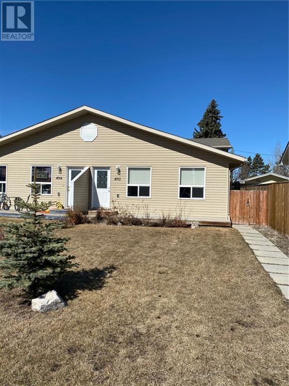 4912 54 Avenue, House semidetached with 3 bedrooms, 2 bathrooms and 2 parking in Olds AB | Image 2