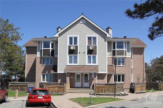 11 - 1 Stonebank Crescent, Condo with 1 bedrooms, 1 bathrooms and 1 parking in Ottawa ON | Image 1